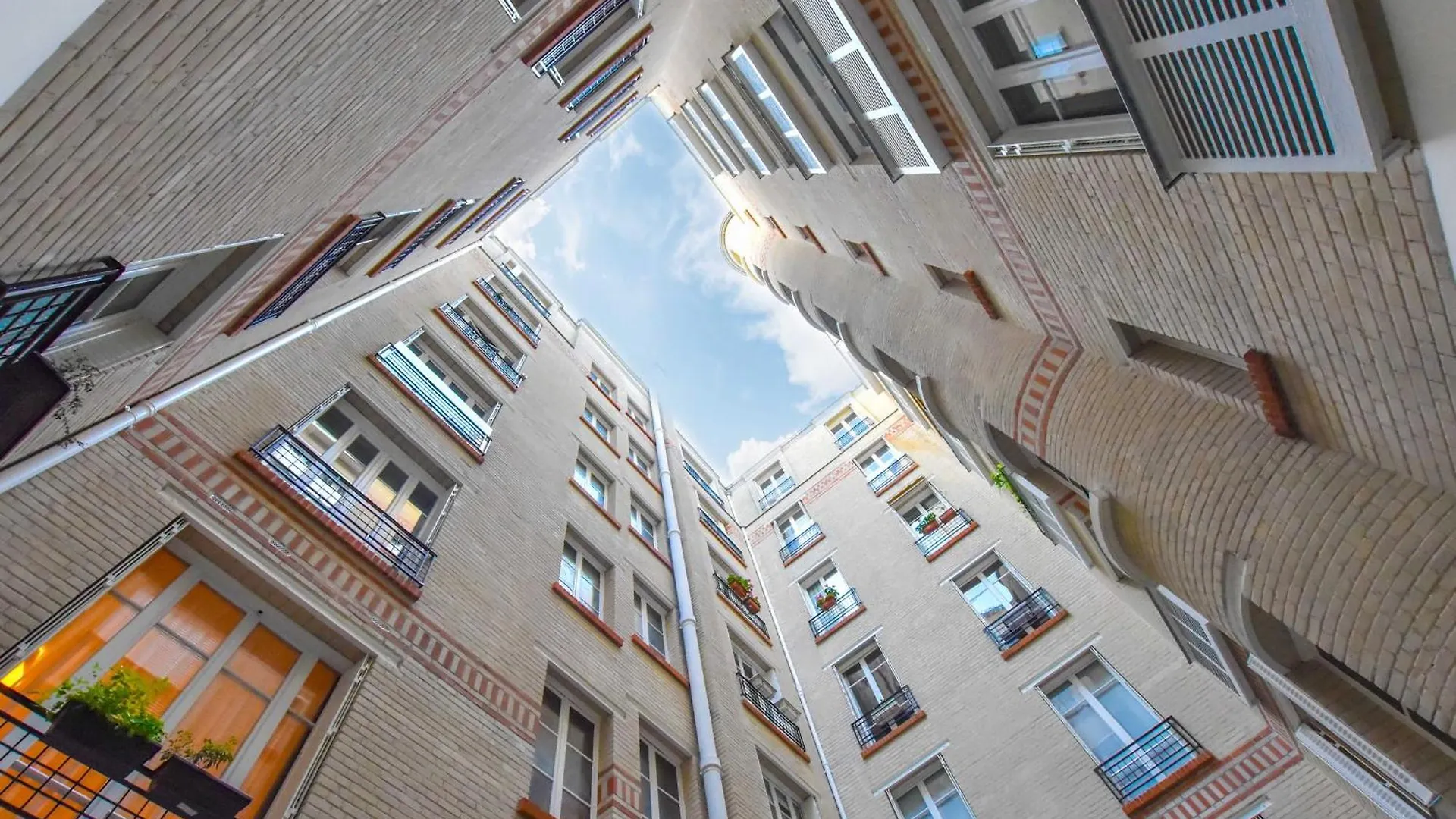 Appartement Charming - 2p - Champs Elysees Paris